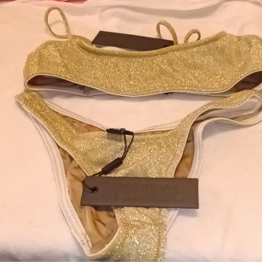 Triangl gold bikini